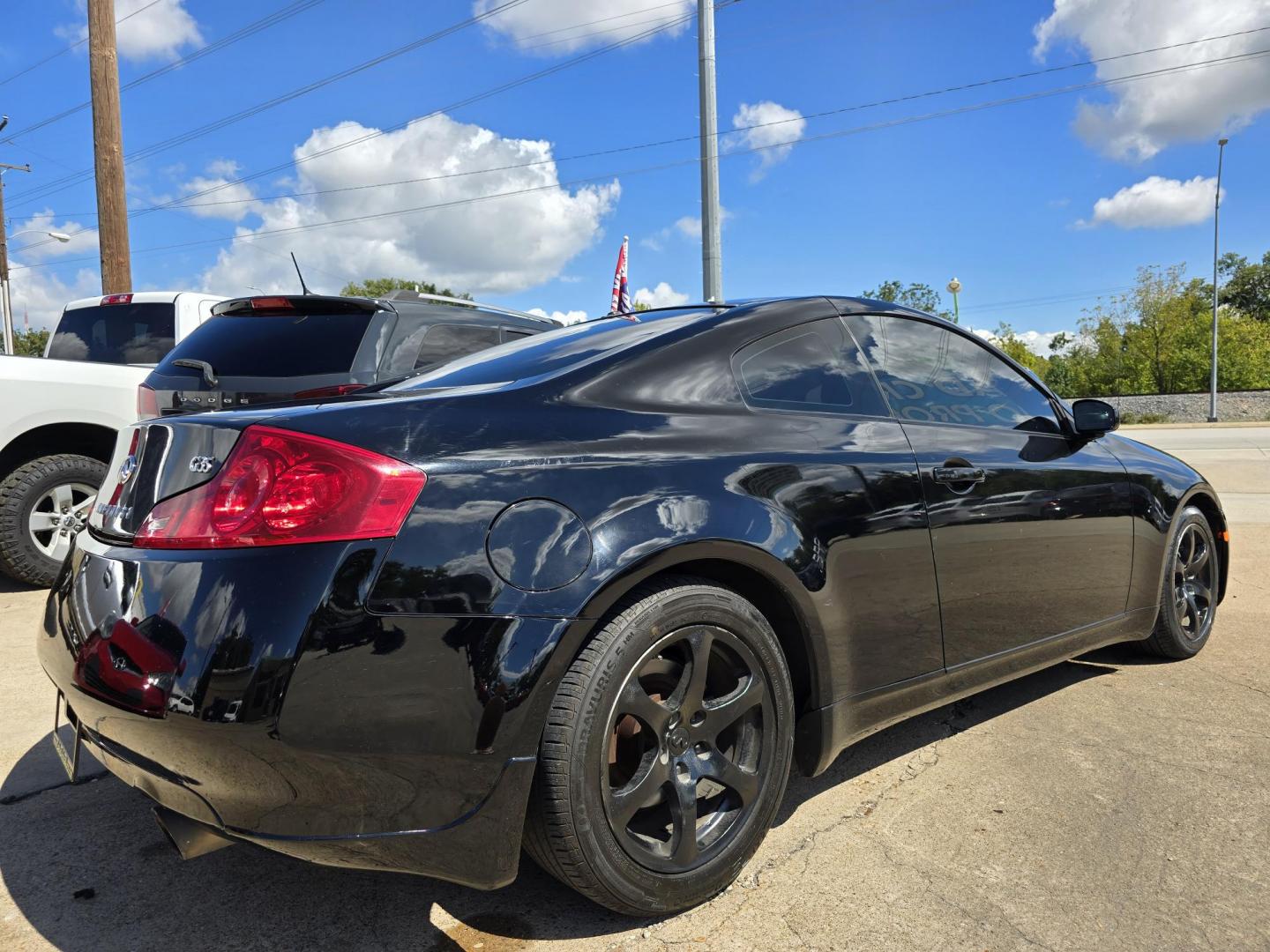 2007 BLACK /BEIGE LEATHER Infiniti G35 Coupe (JNKCV54E37M) with an 3.5L V6 DOHC 24V engine, 5-Speed Automatic Overdrive transmission, located at 2660 S.Garland Avenue, Garland, TX, 75041, (469) 298-3118, 32.885387, -96.656776 - Photo#3