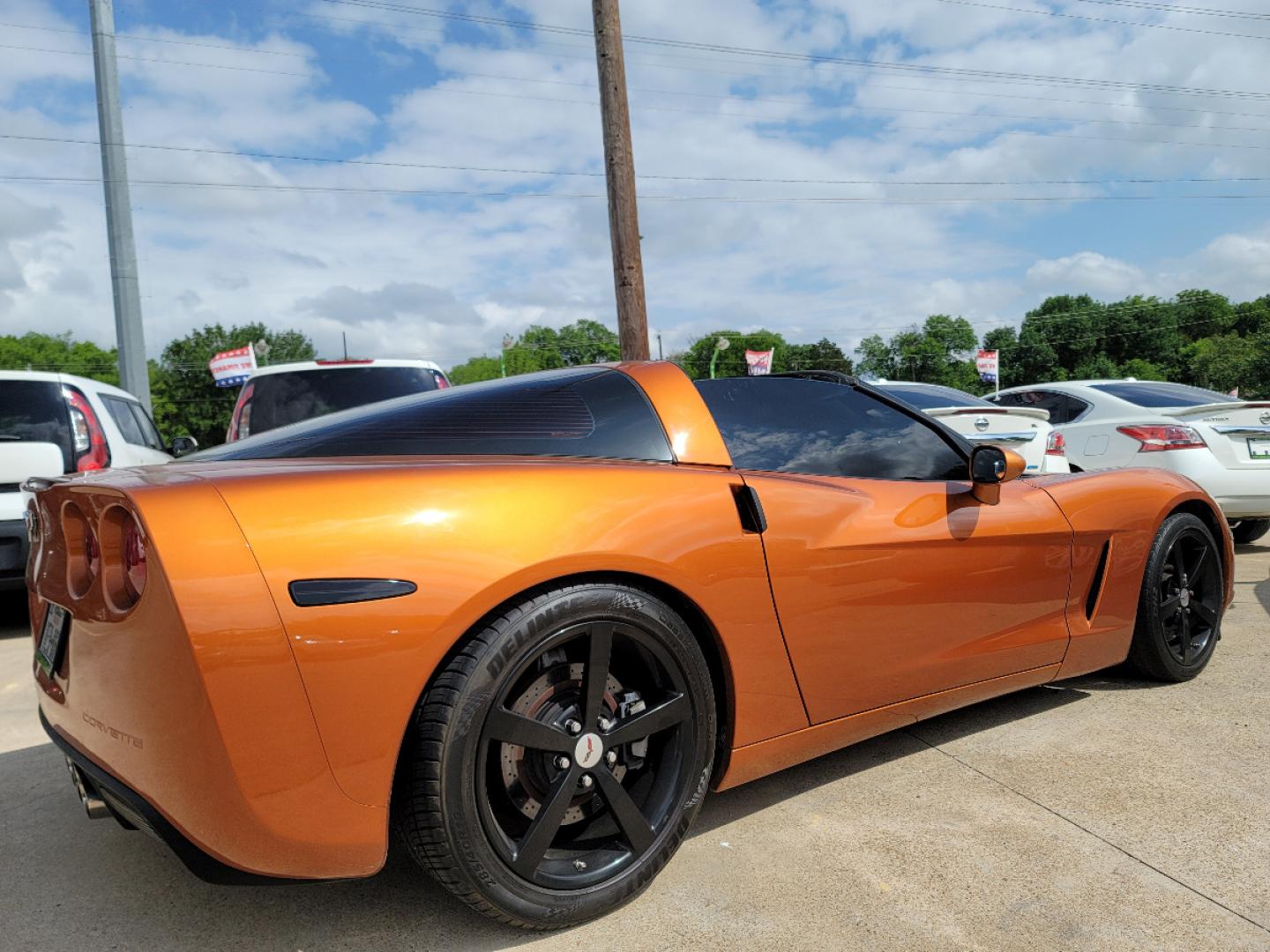 2008 SUNSET ORANGE /CASHMERE Chevrolet Corvette (1G1YY26W585) with an 6.2L V8 OHV 16V engine, AUTO transmission, located at 2660 S.Garland Avenue	, Garland, TX, 75041, (469) 298-3118, 32.885387, -96.656776 - VERY FAST, VERY CLEAN, LOW MILE 2008 CORVETTE COUPE! MUST SEE! GM PERFORMANCE PARTS LS3 "HOT CAM" KIT VERARAM COLD AIR INTAKE KOOKS STAINLESS STEEL LONG TUBE HEADERS KOOKS HIGH FLOW MID-PIPE BILLY BOAT CATBACK EXHAUST SYSTEM PERFORMANCE TUNED OEM WHEELS POWDER COATED GLOSS BLACK JAKE SKULL - Photo#3