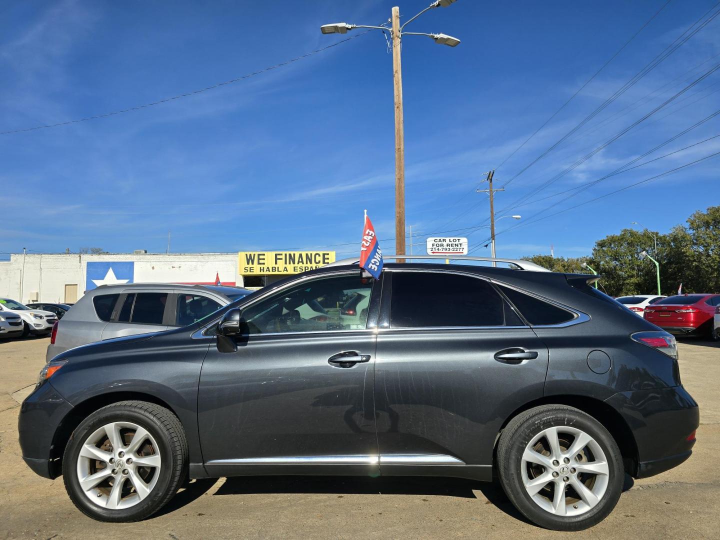 2011 GRAY Lexus RX 350 FWD (2T2ZK1BA6BC) with an 3.5L V6 DOHC 24V engine, 5-Speed Automatic transmission, located at 2660 S.Garland Avenue, Garland, TX, 75041, (469) 298-3118, 32.885387, -96.656776 - Photo#6