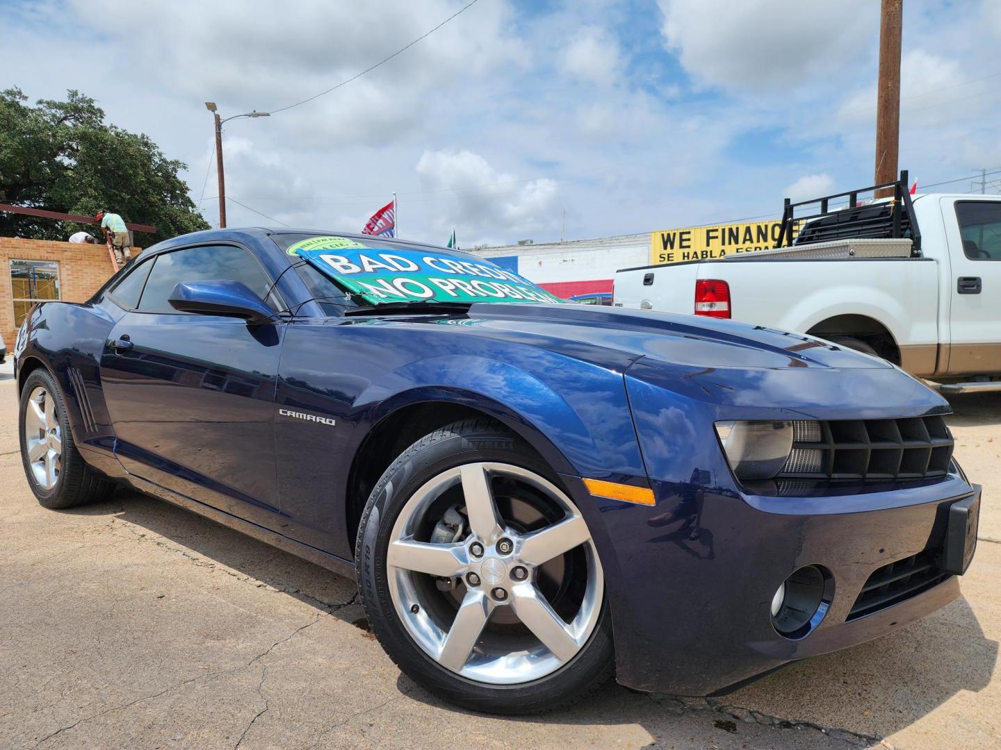 2012 Chevrolet Camaro Coupe 1LT (2G1FB1E30C9) with an 3.6L V6 DOHC 24V FFV engine, 6-Speed Automatic transmission, located at 2660 S.Garland Avenue, Garland, TX, 75041, (469) 298-3118, 32.885387, -96.656776 - Photo#0