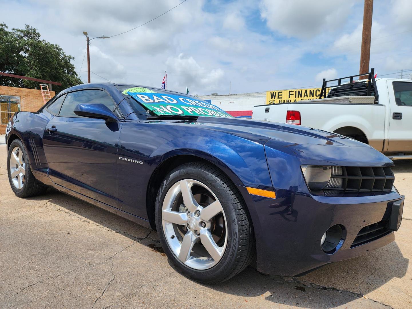 2012 Chevrolet Camaro Coupe 1LT (2G1FB1E30C9) with an 3.6L V6 DOHC 24V FFV engine, 6-Speed Automatic transmission, located at 2660 S.Garland Avenue, Garland, TX, 75041, (469) 298-3118, 32.885387, -96.656776 - Photo#1