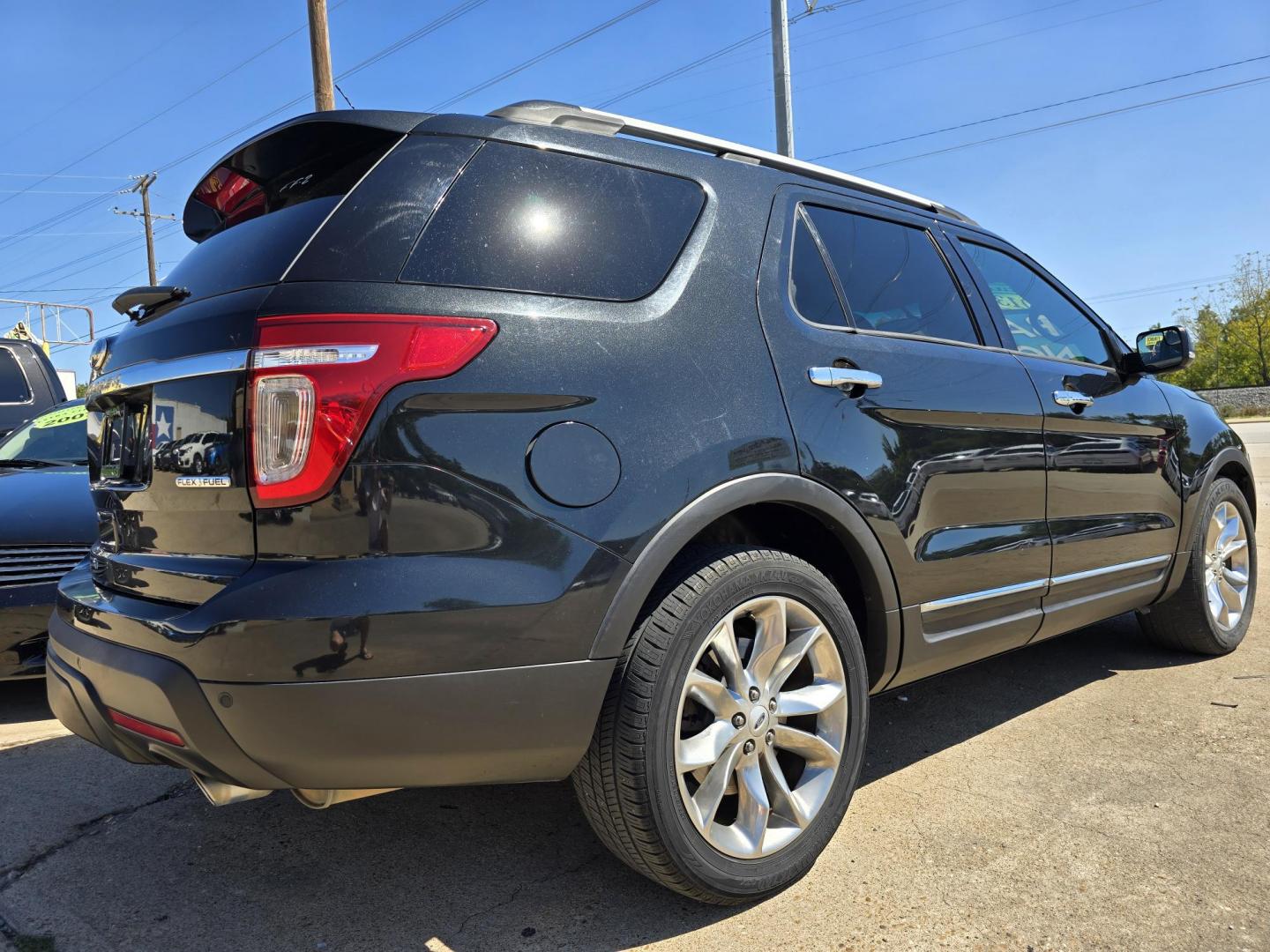 2013 BLACK Ford Explorer XLT (1FM5K7D83DG) with an 3.5L V6 DOHC 24V engine, 6-Speed Automatic transmission, located at 2660 S.Garland Avenue, Garland, TX, 75041, (469) 298-3118, 32.885387, -96.656776 - Photo#3