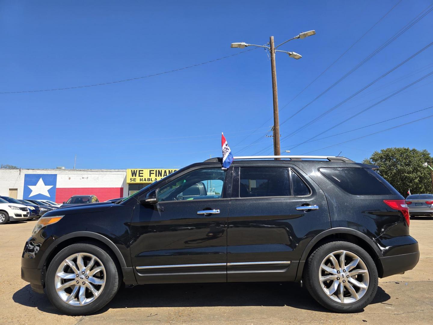 2013 BLACK Ford Explorer XLT (1FM5K7D83DG) with an 3.5L V6 DOHC 24V engine, 6-Speed Automatic transmission, located at 2660 S.Garland Avenue, Garland, TX, 75041, (469) 298-3118, 32.885387, -96.656776 - Photo#6