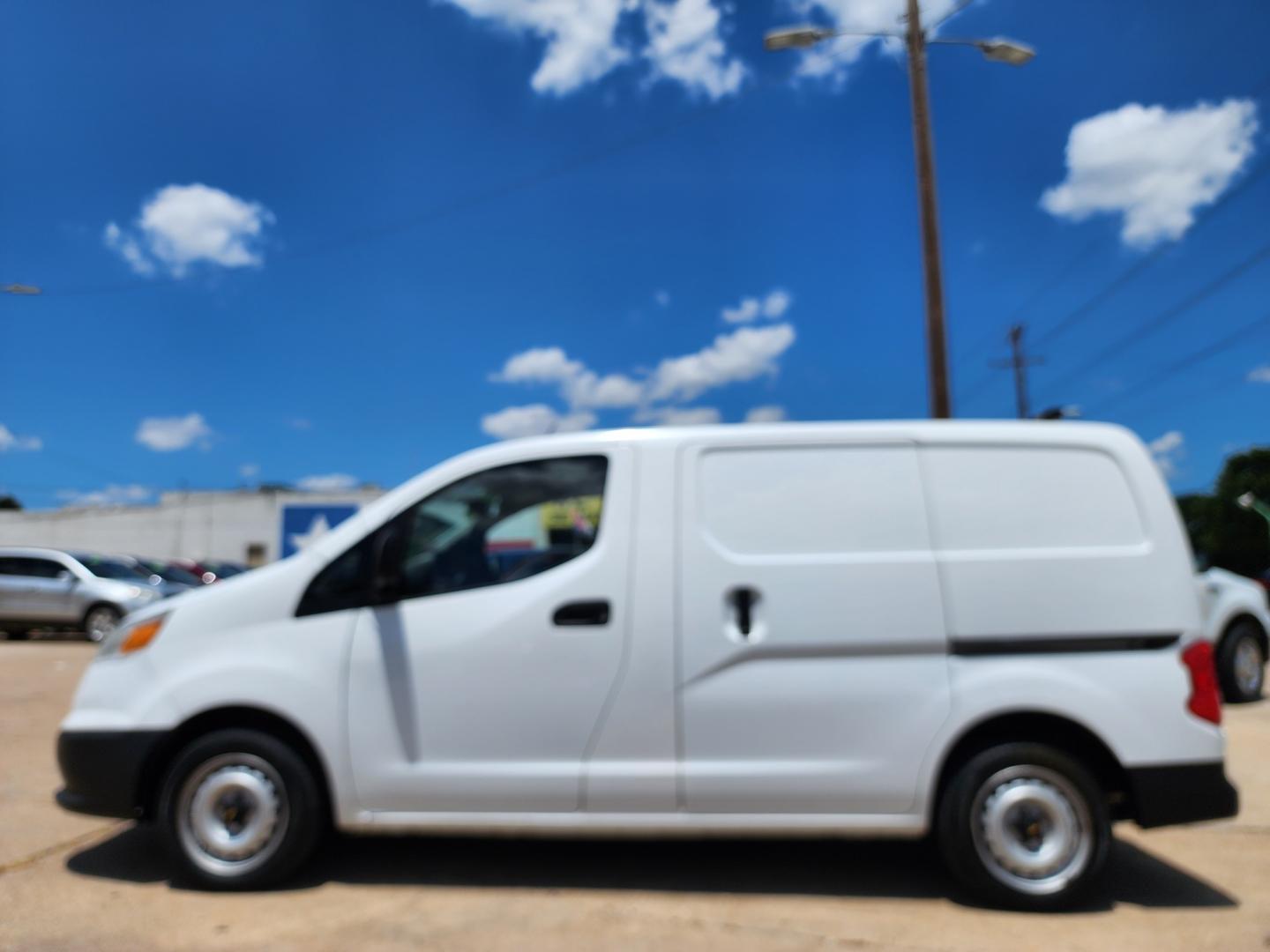 2015 WHITE Chevrolet City Express LS (3N63M0YN5FK) with an 2.0L L4 DOHC 16V engine, Continuously Variable Transmission transmission, located at 2660 S.Garland Avenue, Garland, TX, 75041, (469) 298-3118, 32.885387, -96.656776 - Photo#6