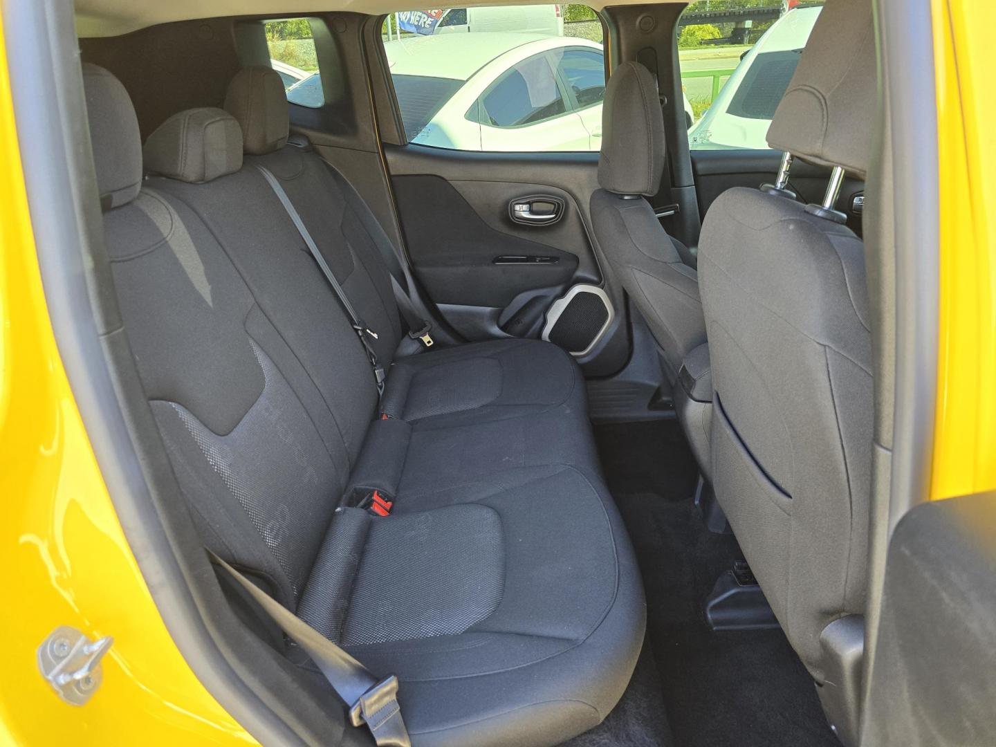 2015 YELLOW Jeep Renegade Latitude (ZACCJABT6FP) with an 2.4L L4 engine, AUTO transmission, located at 2660 S.Garland Avenue, Garland, TX, 75041, (469) 298-3118, 32.885387, -96.656776 - Photo#17