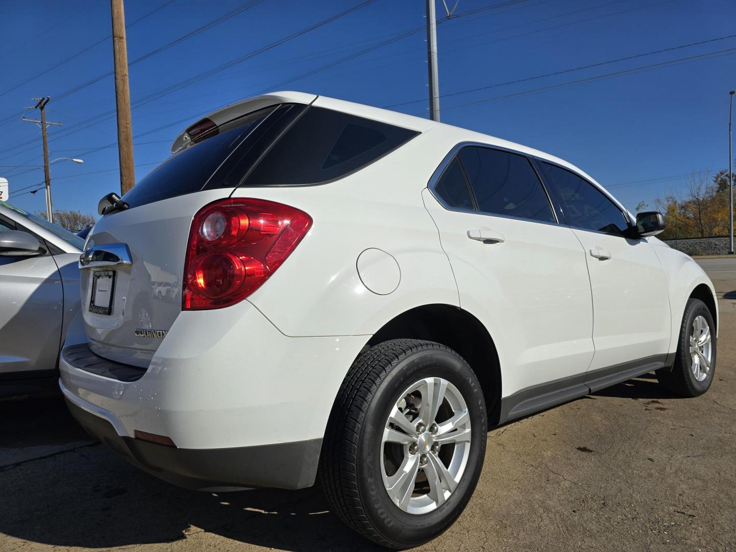 2015 WHITE Chevrolet Equinox LS (2GNALAEK6F1) with an 2.4L L4 DOHC 16V FFV engine, 6-Speed Automatic transmission, located at 2660 S.Garland Avenue, Garland, TX, 75041, (469) 298-3118, 32.885387, -96.656776 - Photo#3