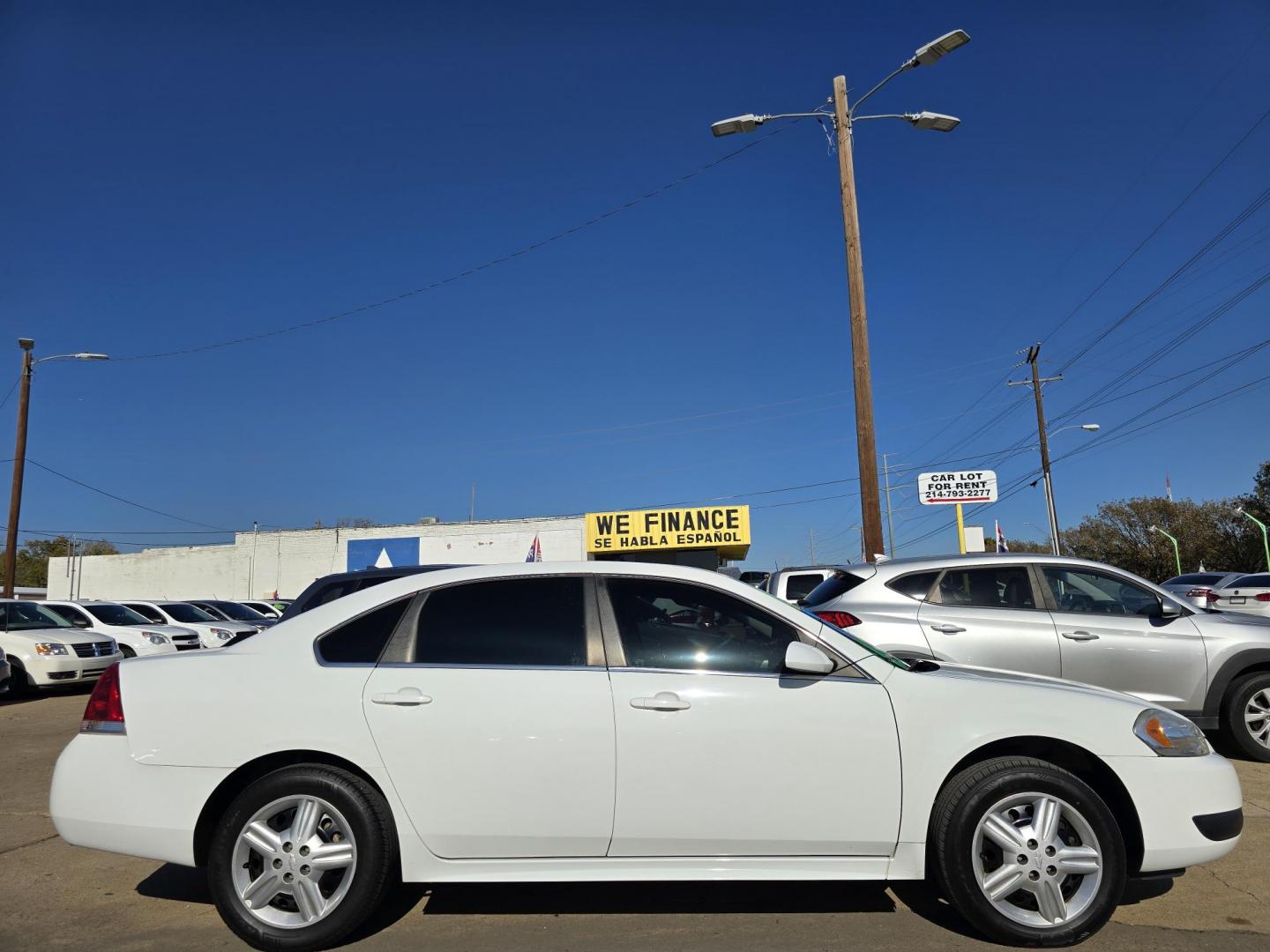 2015 WHITE Chevrolet Impala Police Cruiser (2G1WD5E39F1) with an 3.6L V6 DOHC 24V engine, 6A transmission, located at 2660 S.Garland Avenue, Garland, TX, 75041, (469) 298-3118, 32.885387, -96.656776 - Photo#2