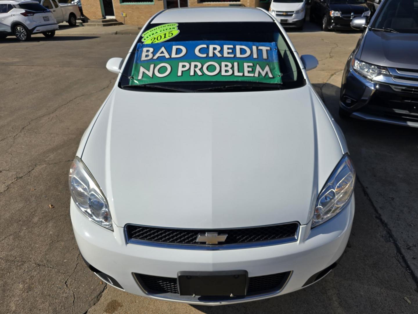 2015 WHITE Chevrolet Impala Police Cruiser (2G1WD5E39F1) with an 3.6L V6 DOHC 24V engine, 6A transmission, located at 2660 S.Garland Avenue, Garland, TX, 75041, (469) 298-3118, 32.885387, -96.656776 - Photo#8