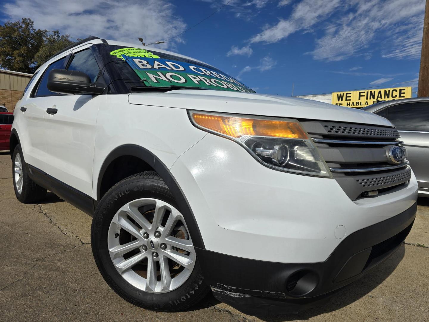 2015 WHITE Ford Explorer (1FM5K7B85FG) with an 3.5L V6 DOHC 24V engine, 6-Speed Automatic transmission, located at 2660 S.Garland Avenue, Garland, TX, 75041, (469) 298-3118, 32.885387, -96.656776 - Photo#0