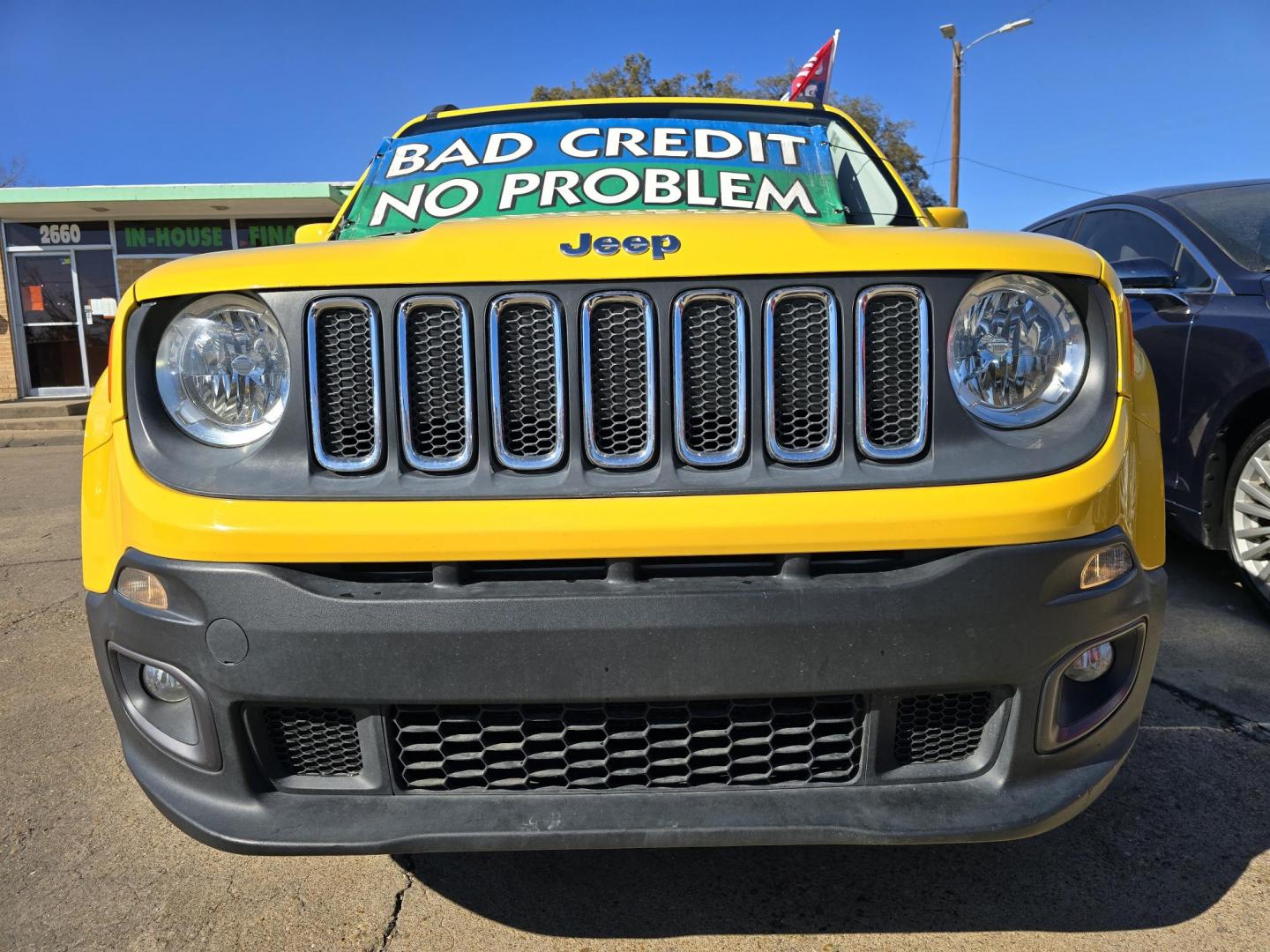 2015 YELLOW Jeep Renegade Latitude (ZACCJABT6FP) with an 2.4L L4 engine, AUTO transmission, located at 2660 S.Garland Avenue, Garland, TX, 75041, (469) 298-3118, 32.885387, -96.656776 - Photo#9