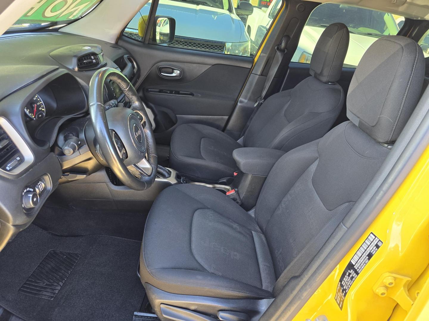 2015 YELLOW Jeep Renegade Latitude (ZACCJABT6FP) with an 2.4L L4 engine, AUTO transmission, located at 2660 S.Garland Avenue, Garland, TX, 75041, (469) 298-3118, 32.885387, -96.656776 - Photo#11