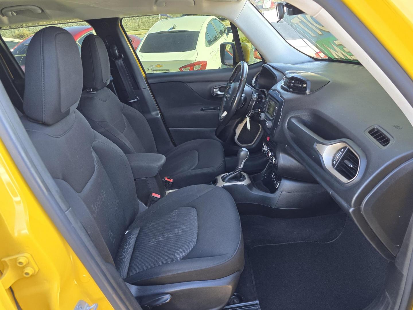 2015 YELLOW Jeep Renegade Latitude (ZACCJABT6FP) with an 2.4L L4 engine, AUTO transmission, located at 2660 S.Garland Avenue, Garland, TX, 75041, (469) 298-3118, 32.885387, -96.656776 - Photo#18