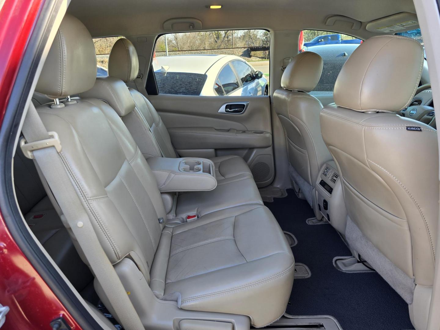 2015 RED Nissan Pathfinder SL (5N1AR2MN6FC) with an 3.5L V6 DOHC 24V engine, Continuously Variable Transmission transmission, located at 2660 S.Garland Avenue, Garland, TX, 75041, (469) 298-3118, 32.885387, -96.656776 - Photo#20