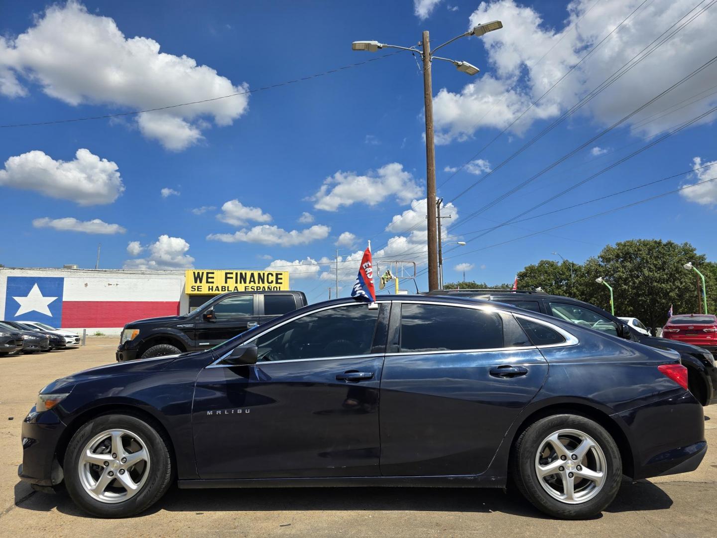 2016 Chevrolet Malibu LS (1G1ZB5ST7GF) with an 1.5L L4 DOHC 16V engine, 6A transmission, located at 2660 S.Garland Avenue, Garland, TX, 75041, (469) 298-3118, 32.885387, -96.656776 - Photo#6