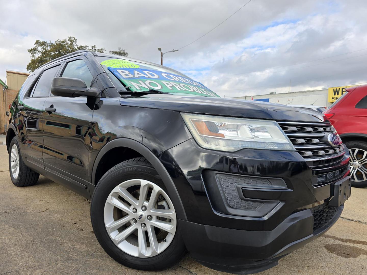 2016 BLACK Ford Explorer (1FM5K7B82GG) with an 3.5L V6 DOHC 24V engine, 6A transmission, located at 2660 S.Garland Avenue, Garland, TX, 75041, (469) 298-3118, 32.885387, -96.656776 - Photo#0