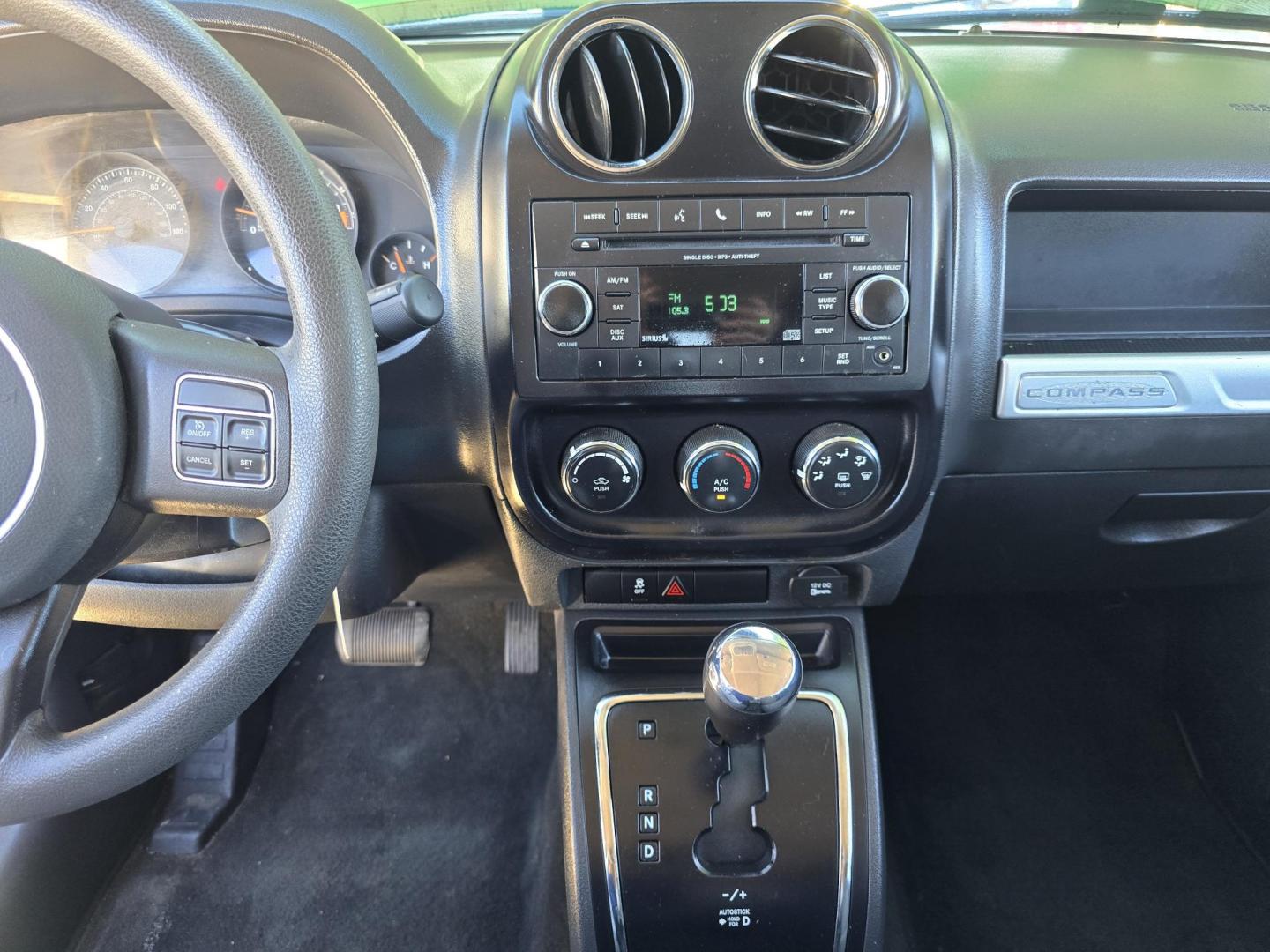 2016 WHITE Jeep Compass Sport (1C4NJCBA6GD) with an 2.0L L4 DOHC 16V engine, AUTO transmission, located at 2660 S.Garland Avenue, Garland, TX, 75041, (469) 298-3118, 32.885387, -96.656776 - Photo#13