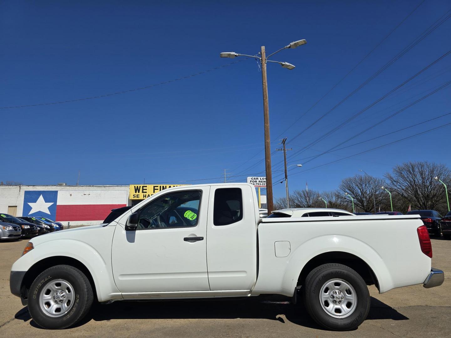 2016 WHITE Nissan Frontier S King Cab (1N6BD0CT3GN) with an 2.5L L4 DOHC 16V engine, AUTO transmission, located at 2660 S.Garland Avenue, Garland, TX, 75041, (469) 298-3118, 32.885387, -96.656776 - Photo#7