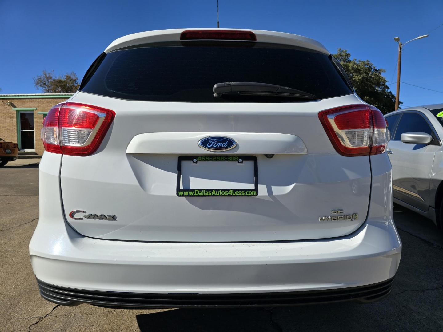 2017 WHITE Ford C-Max Hybrid SE (1FADP5AU4HL) with an 2.0L L4 DOHC 16V HYBRID engine, CVT transmission, located at 2660 S.Garland Avenue, Garland, TX, 75041, (469) 298-3118, 32.885387, -96.656776 - Photo#4