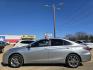 2017 SILVER Toyota Camry SE (4T1BF1FK6HU) with an 2.5L L4 DOHC 16V engine, 6A transmission, located at 2660 S.Garland Avenue, Garland, TX, 75041, (469) 298-3118, 32.885387, -96.656776 - Photo#6