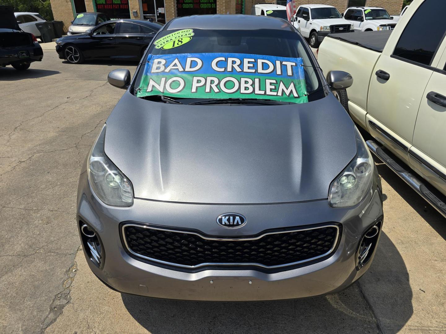 2018 Kia Sportage LX (KNDPMCAC8J7) with an 2.4L V6 DOHC 24V engine, 6A transmission, located at 2660 S.Garland Avenue, Garland, TX, 75041, (469) 298-3118, 32.885387, -96.656776 - Photo#8