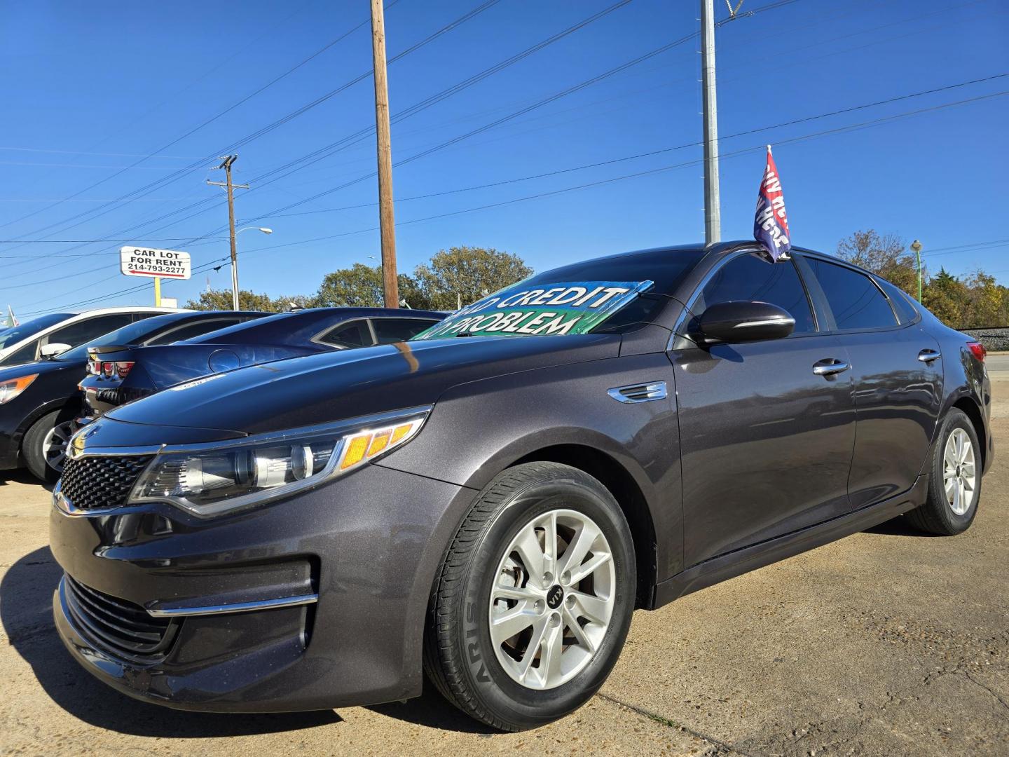 2018 GRAY Kia Optima LX (KNAGT4L38J5) with an 2.4L L4 DOHC 16V engine, 6A transmission, located at 2660 S.Garland Avenue, Garland, TX, 75041, (469) 298-3118, 32.885387, -96.656776 - Photo#7