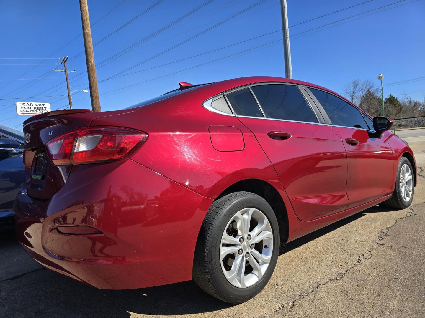 2019 BURGUNDY Chevrolet Cruze LT (1G1BE5SM9K7) with an 1.4L L4 DOHC 16V TURBO engine, 6A transmission, located at 2660 S.Garland Avenue, Garland, TX, 75041, (469) 298-3118, 32.885387, -96.656776 - Welcome to DallasAutos4Less, one of the Premier BUY HERE PAY HERE Dealers in the North Dallas Area. We specialize in financing to people with NO CREDIT or BAD CREDIT. We need proof of income, proof of residence, and a ID. Come buy your new car from us today!! This is a very well cared for 2019 CH - Photo#3