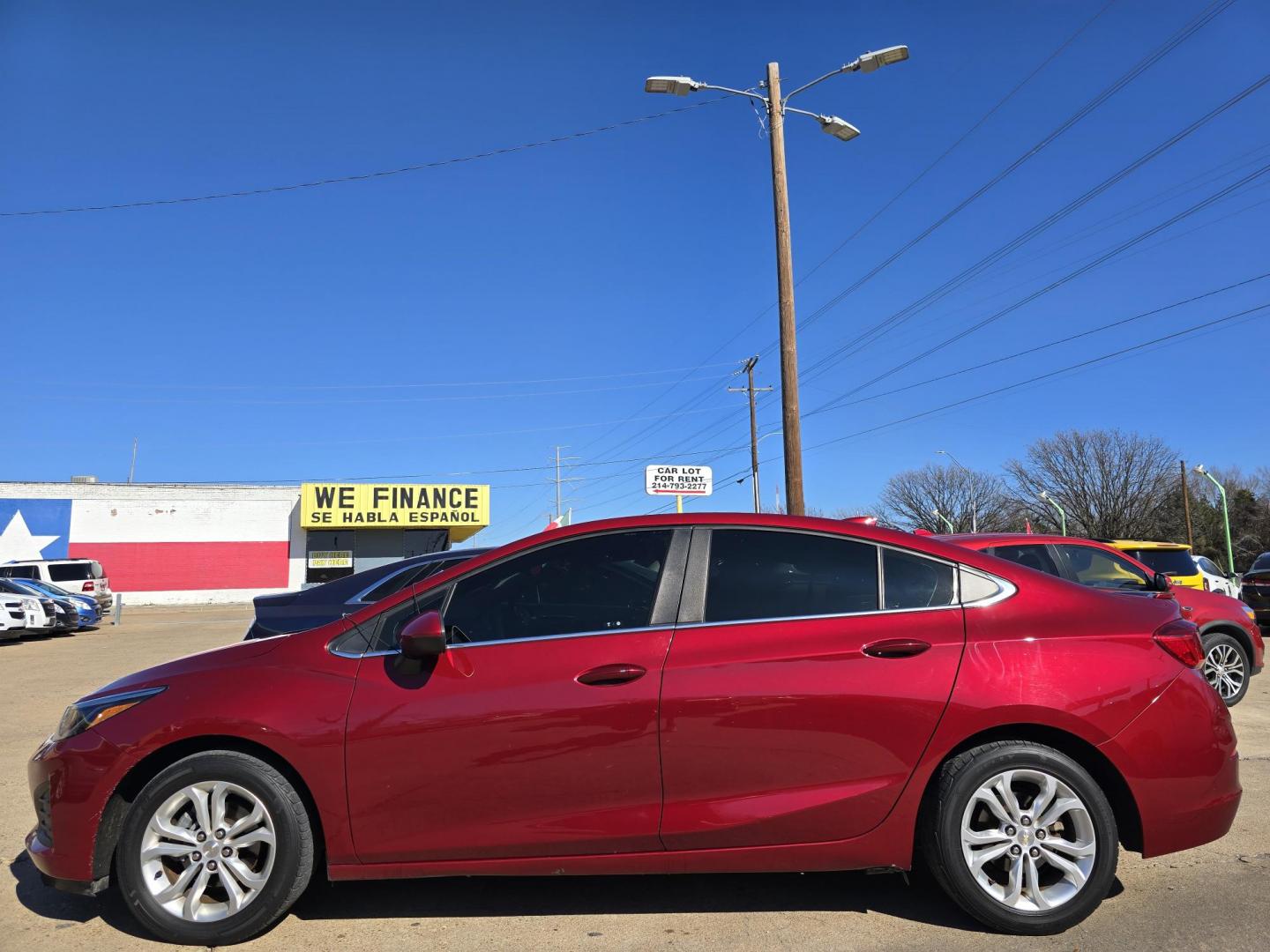 2019 BURGUNDY Chevrolet Cruze LT (1G1BE5SM9K7) with an 1.4L L4 DOHC 16V TURBO engine, 6A transmission, located at 2660 S.Garland Avenue, Garland, TX, 75041, (469) 298-3118, 32.885387, -96.656776 - Welcome to DallasAutos4Less, one of the Premier BUY HERE PAY HERE Dealers in the North Dallas Area. We specialize in financing to people with NO CREDIT or BAD CREDIT. We need proof of income, proof of residence, and a ID. Come buy your new car from us today!! This is a very well cared for 2019 CH - Photo#6