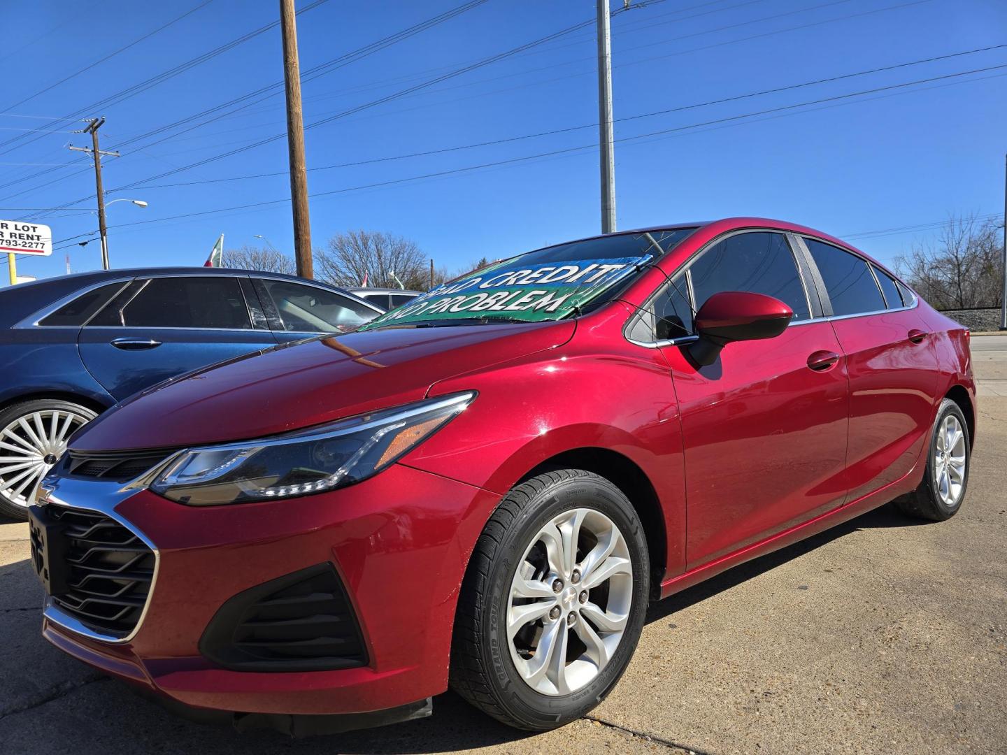 2019 BURGUNDY Chevrolet Cruze LT (1G1BE5SM9K7) with an 1.4L L4 DOHC 16V TURBO engine, 6A transmission, located at 2660 S.Garland Avenue, Garland, TX, 75041, (469) 298-3118, 32.885387, -96.656776 - Welcome to DallasAutos4Less, one of the Premier BUY HERE PAY HERE Dealers in the North Dallas Area. We specialize in financing to people with NO CREDIT or BAD CREDIT. We need proof of income, proof of residence, and a ID. Come buy your new car from us today!! This is a very well cared for 2019 CH - Photo#7