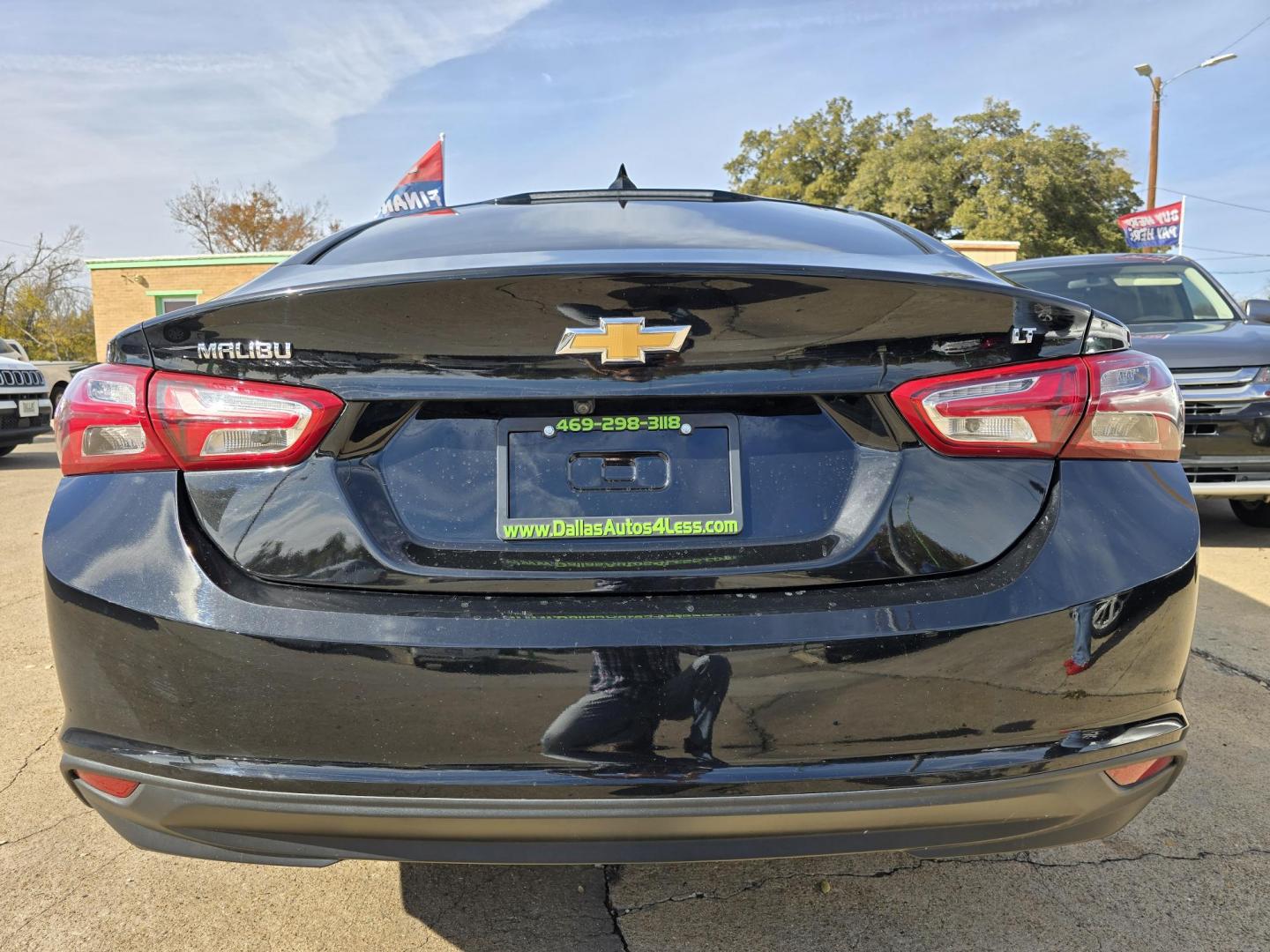 2019 BLACK Chevrolet Malibu LT (1G1ZD5ST6KF) with an 1.5L L4 DOHC 16V engine, 6A transmission, located at 2660 S.Garland Avenue, Garland, TX, 75041, (469) 298-3118, 32.885387, -96.656776 - Photo#4