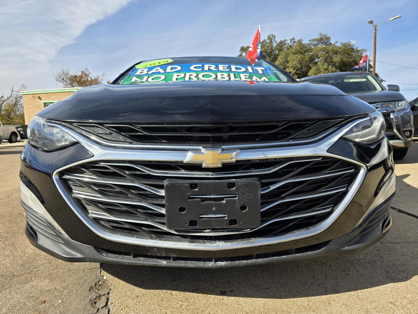 2019 BLACK Chevrolet Malibu LT (1G1ZD5ST6KF) with an 1.5L L4 DOHC 16V engine, 6A transmission, located at 2660 S.Garland Avenue, Garland, TX, 75041, (469) 298-3118, 32.885387, -96.656776 - Photo#9