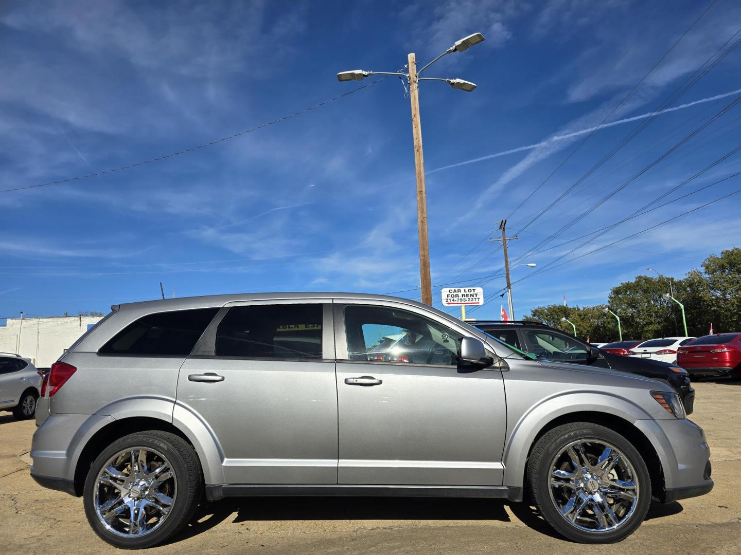 2019 SILVER Dodge Journey GT (3C4PDCEG3KT) with an 3.6L V6 DOHC 24V engine, 6A transmission, located at 2660 S.Garland Avenue, Garland, TX, 75041, (469) 298-3118, 32.885387, -96.656776 - Photo#2