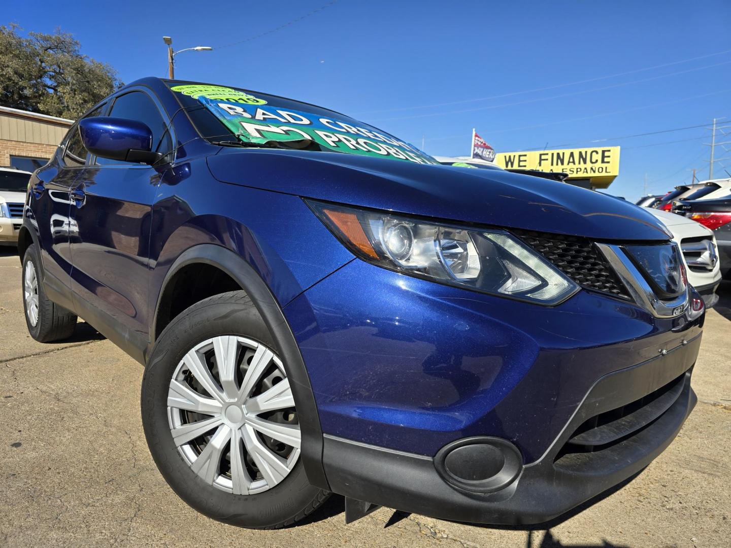 2019 BLUE Nissan Rogue Sport SL (JN1BJ1CR5KW) with an 2.0L L4 DOHC 16V engine, CVT transmission, located at 2660 S.Garland Avenue, Garland, TX, 75041, (469) 298-3118, 32.885387, -96.656776 - Photo#0