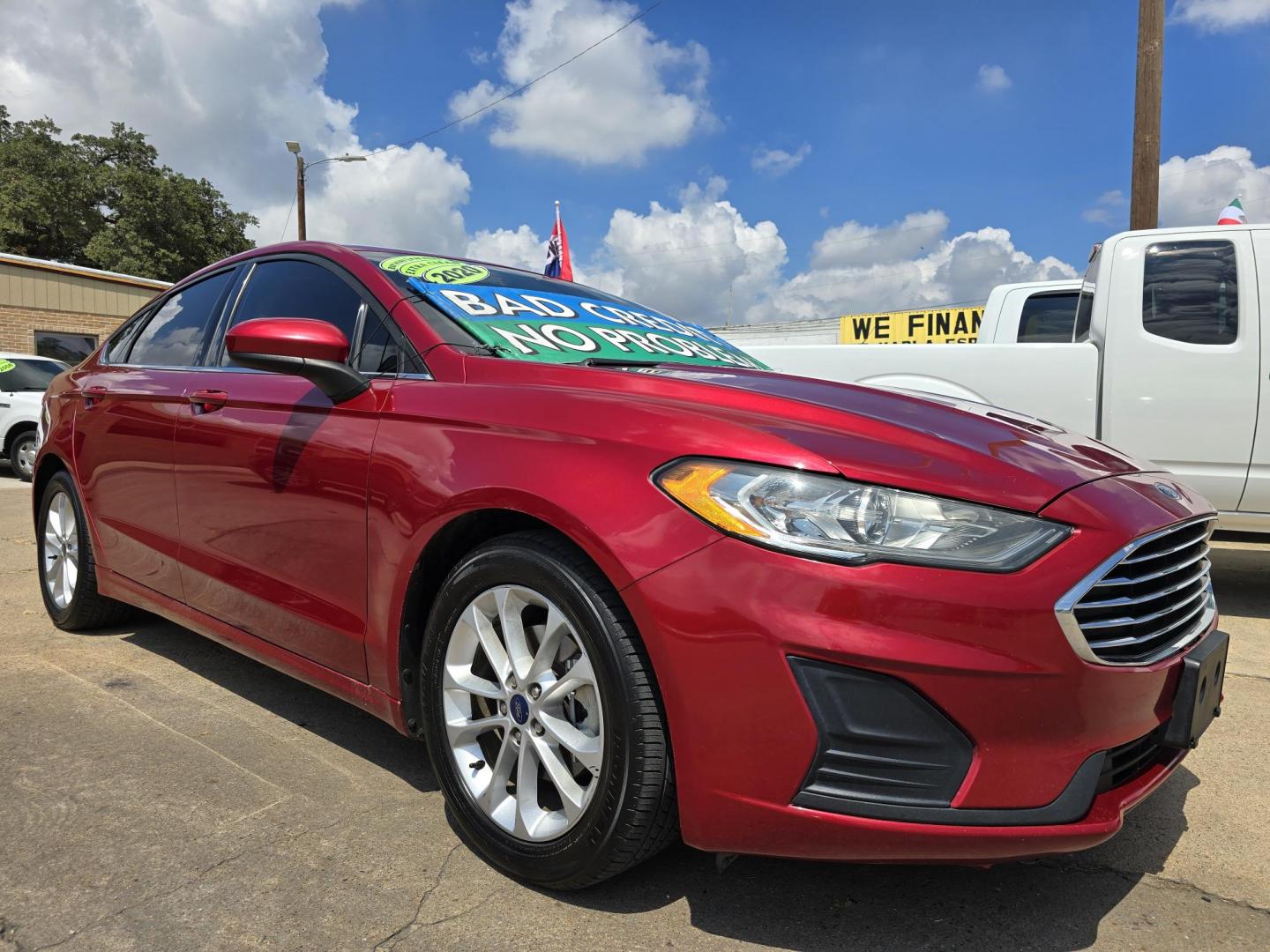 2020 Ford Fusion SE (3FA6P0HD0LR) with an 1.5L L4 DOHC 16V engine, 6A transmission, located at 2660 S.Garland Avenue, Garland, TX, 75041, (469) 298-3118, 32.885387, -96.656776 - Photo#1