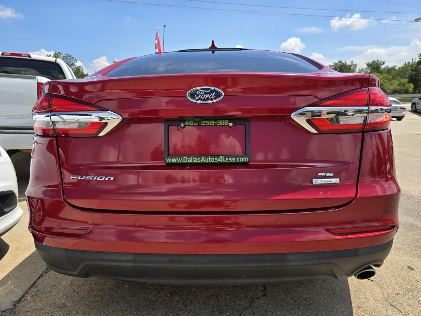 2020 Ford Fusion SE (3FA6P0HD0LR) with an 1.5L L4 DOHC 16V engine, 6A transmission, located at 2660 S.Garland Avenue, Garland, TX, 75041, (469) 298-3118, 32.885387, -96.656776 - Photo#4