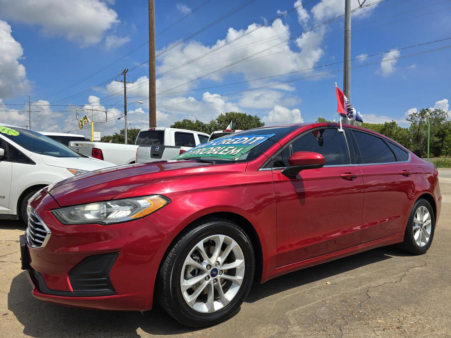 2020 Ford Fusion SE (3FA6P0HD0LR) with an 1.5L L4 DOHC 16V engine, 6A transmission, located at 2660 S.Garland Avenue, Garland, TX, 75041, (469) 298-3118, 32.885387, -96.656776 - Photo#7