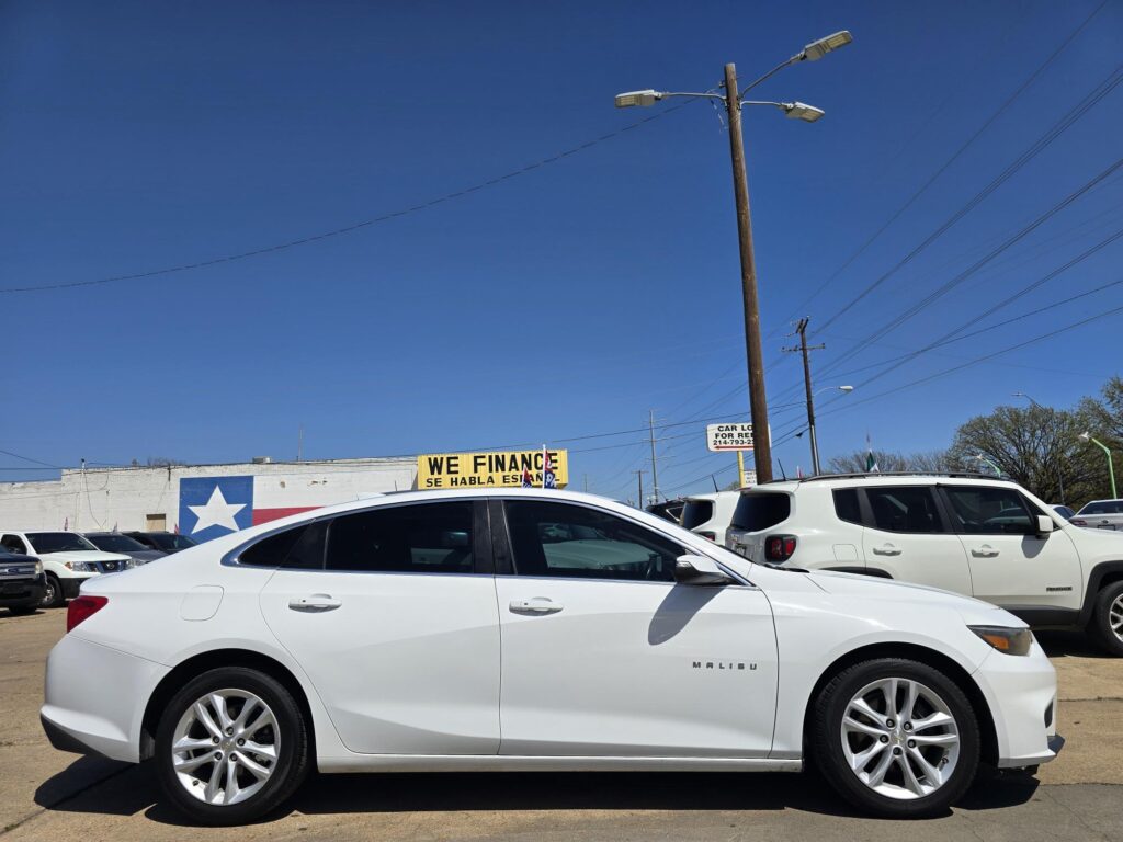 2016 Chevrolet MALIBU LT (1LT)