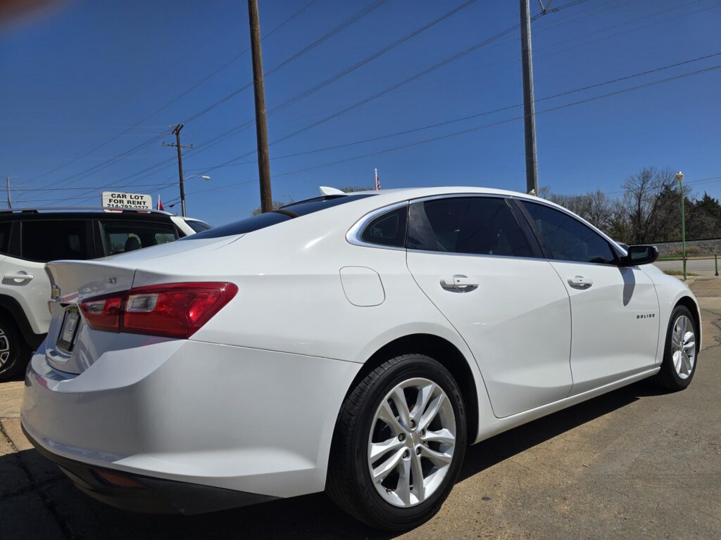 2016 Chevrolet MALIBU LT (1LT)