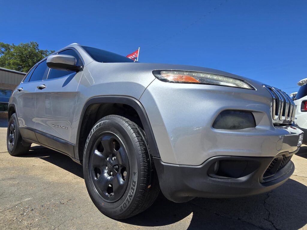 2016 Jeep CHEROKEE LATITUDE; N