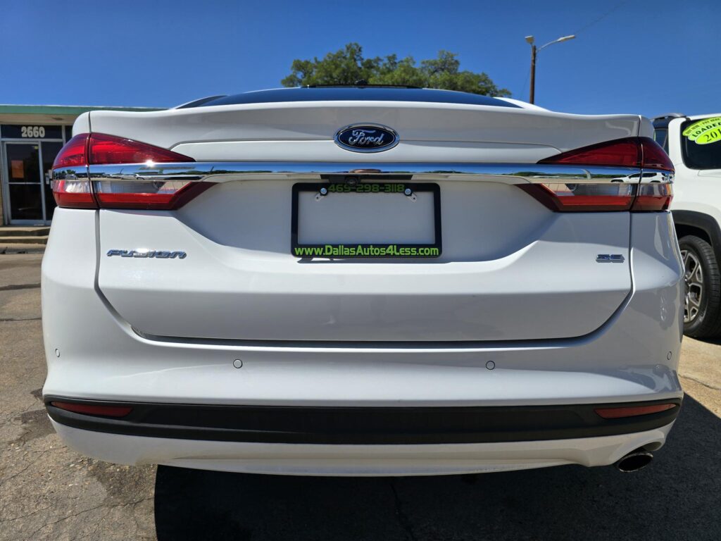 2017 Ford FUSION SE
