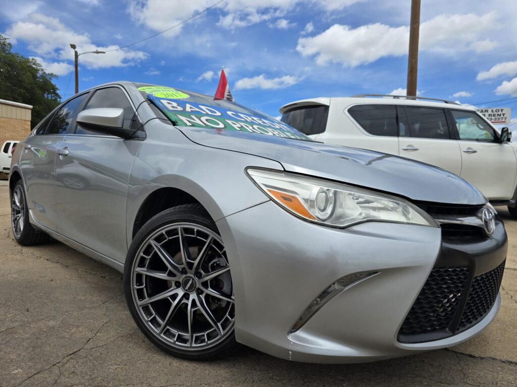2017 Toyota CAMRY SE