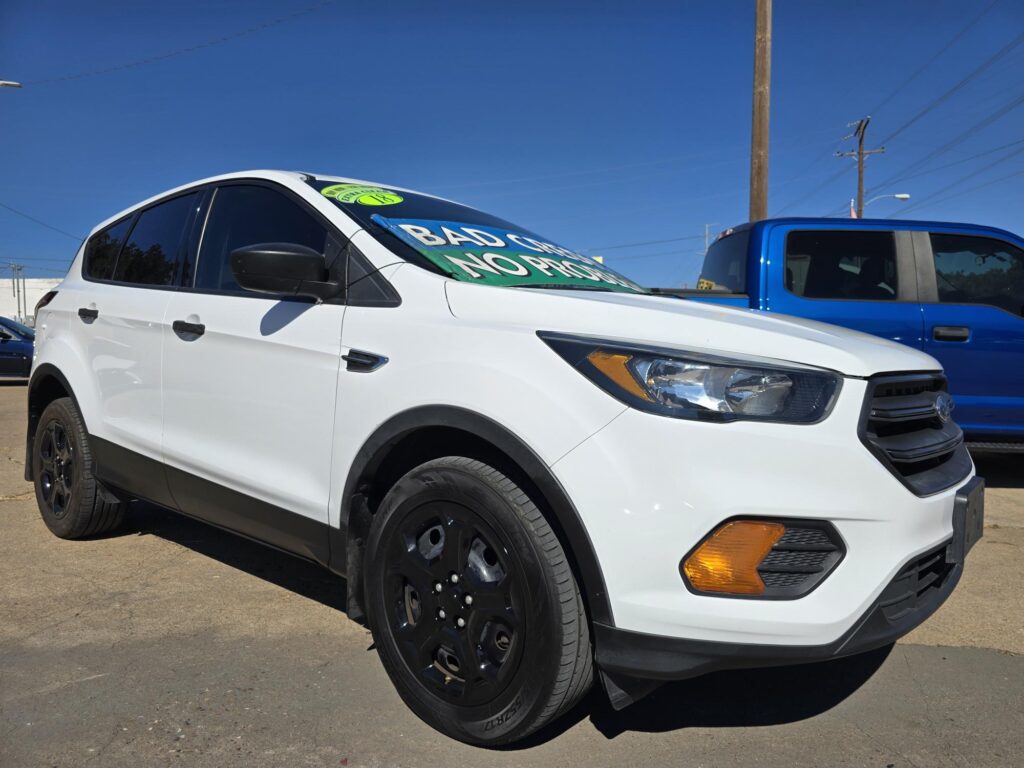 2018 Ford ESCAPE S