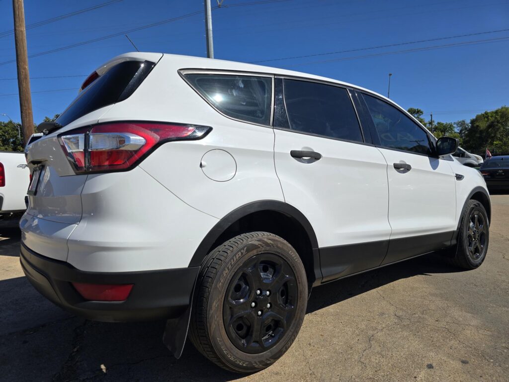 2018 Ford ESCAPE S