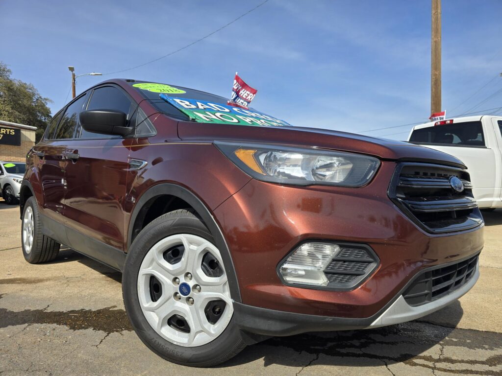 2018 Ford ESCAPE S