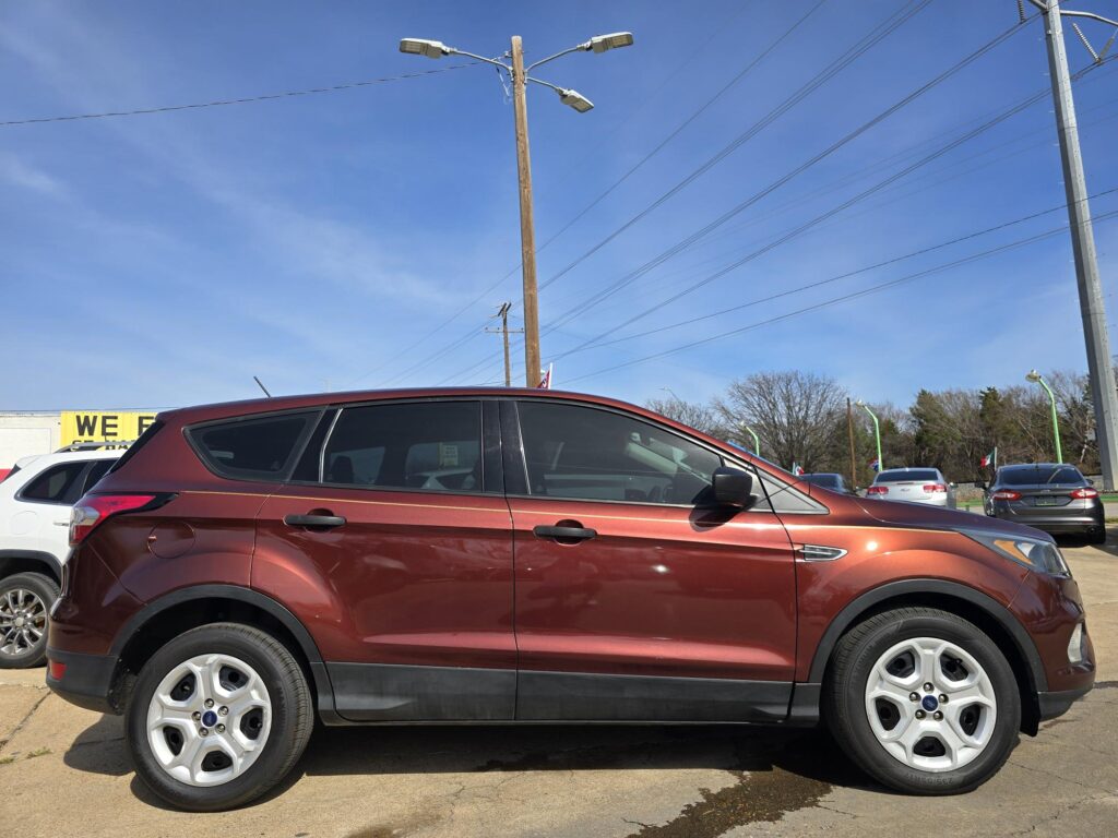2018 Ford ESCAPE S