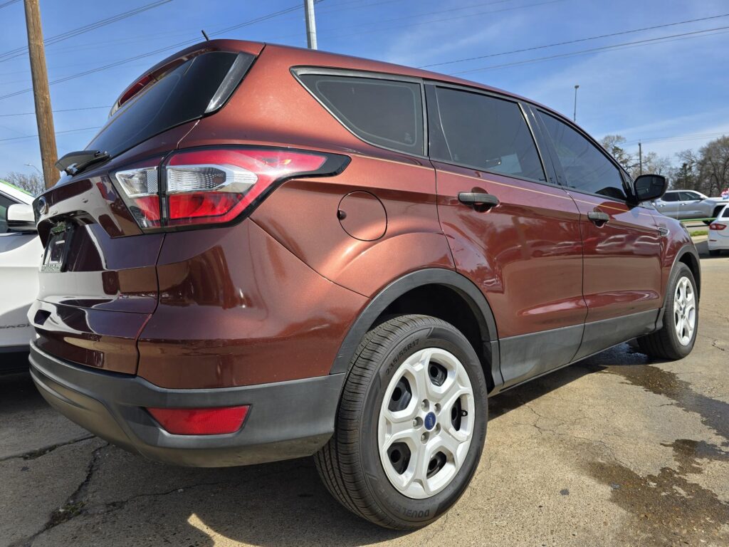 2018 Ford ESCAPE S