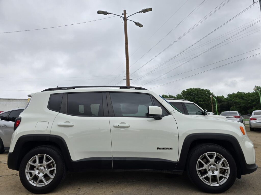 2019 Jeep RENEGADE LATITUDE