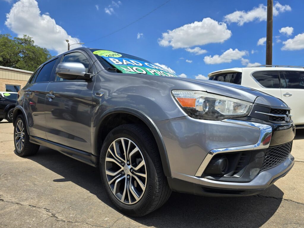 2019 Mitsubishi OUTLANDER SPORT LE;