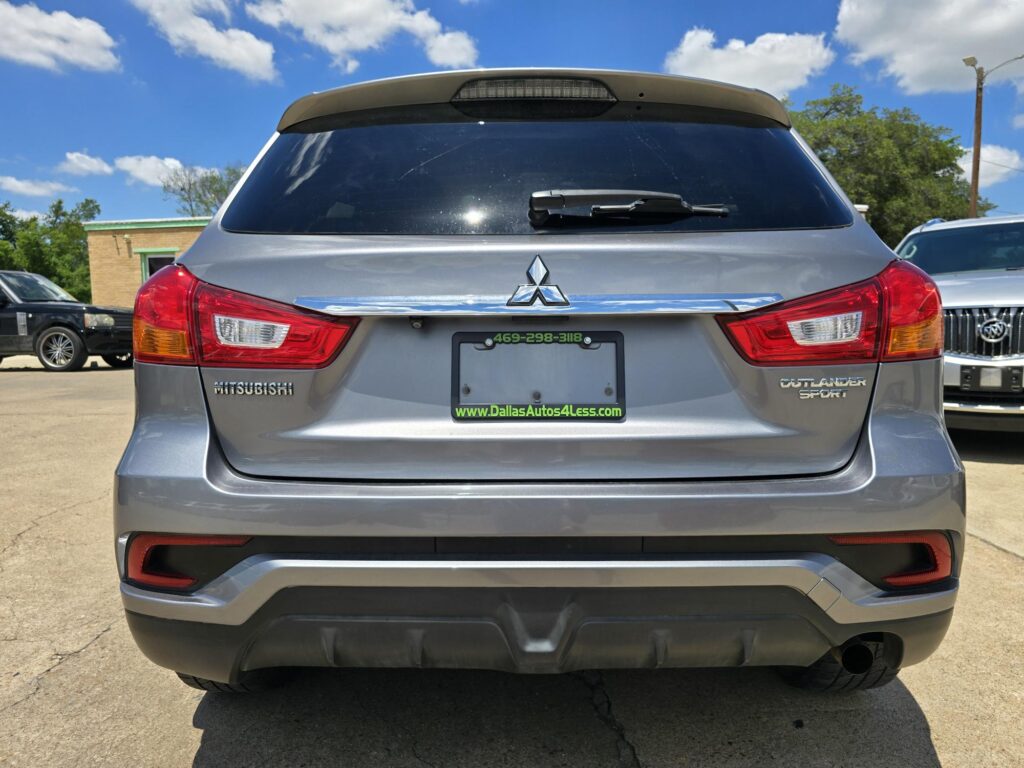 2019 Mitsubishi OUTLANDER SPORT LE;