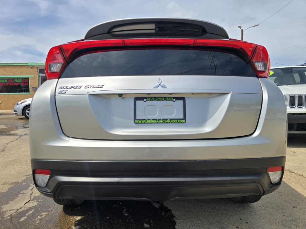 2020 Mitsubishi ECLIPSE CROSS ES