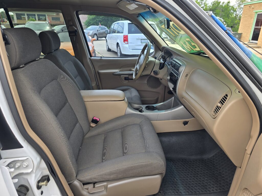 FORD EXPLORER SPORT TRAC